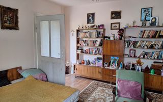 Casă de vânzare în cartierul Andrei Mureșanu, aproape de Centru - Poză 2