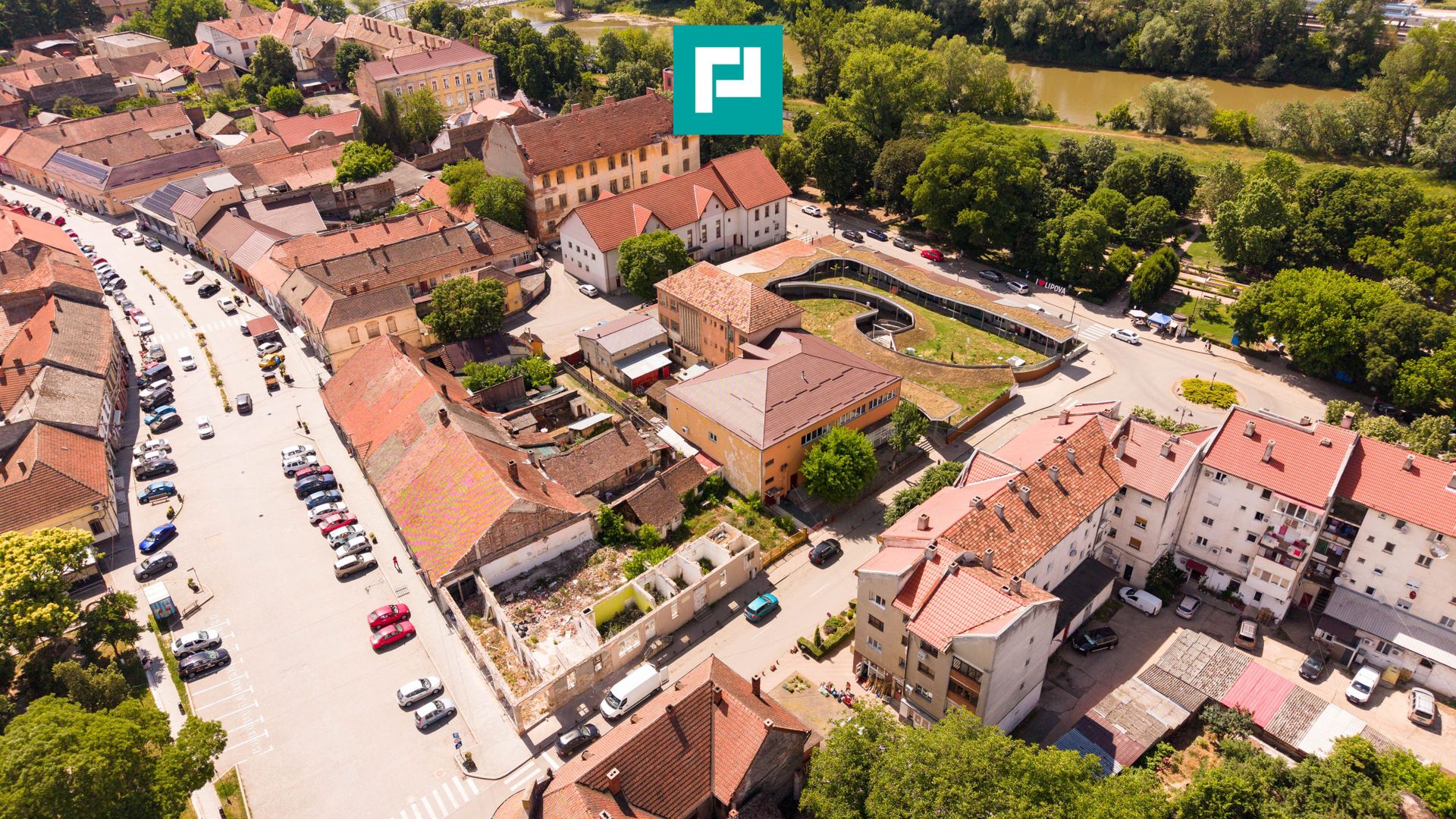 TEREN INTRAVILAN CENTRU LIPOVA 419MP - Poză 20