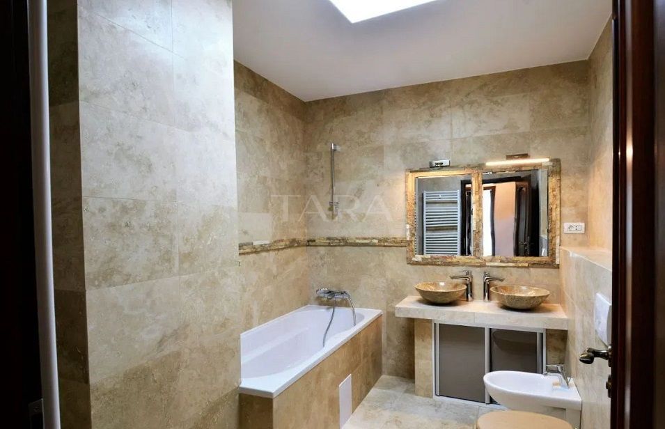 Apartament cu 4 camere de închiriat în zona Vivo. - Poză 8