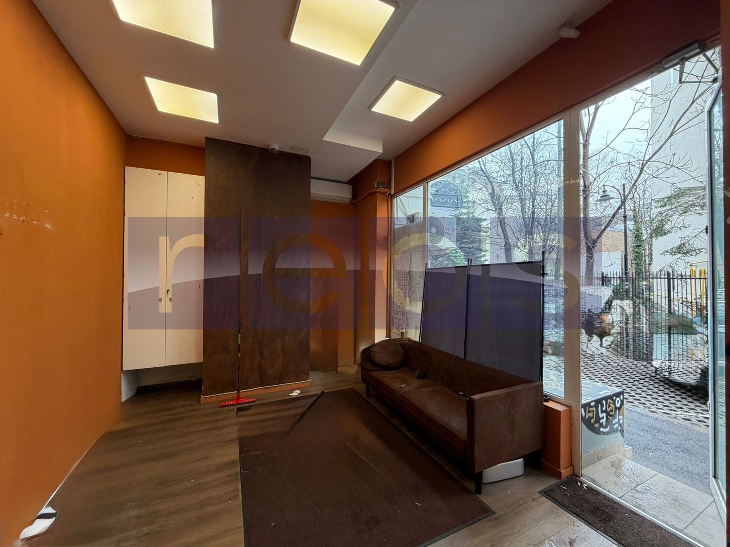 INCHIRIERE PARTER | ZONA CALAEA VICTORIEI | SPATIU COMERCIAL | 40MP | - Poză 2