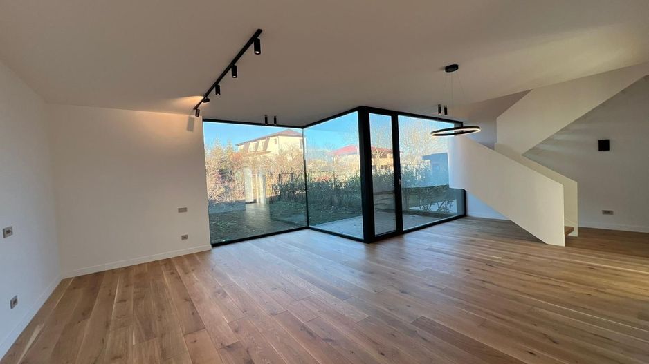 Vila tip UV08 Amber Forest - 3 dormitoare - Poză 2