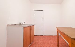 Oportunitate Unică: Casă cu 4 Camere, Curte Generoasă și Îmbunătățiri - Poză 17