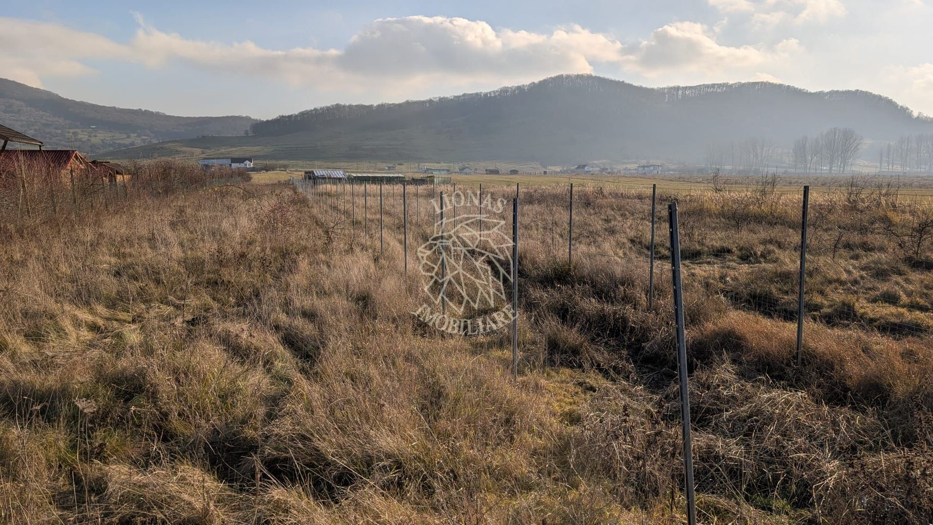 Teren intravilan 560 mp-ideal casa-Zona Aerodrom - Poză 1