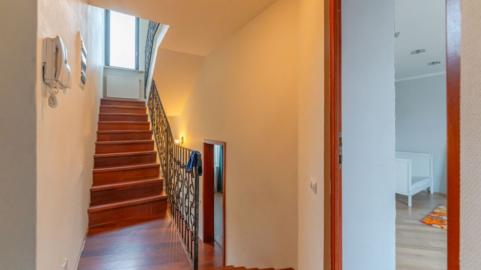 Casă individuală cu 7 camere lângă AFI Mall, ideală pentru birouri sau locuință - Poză 27