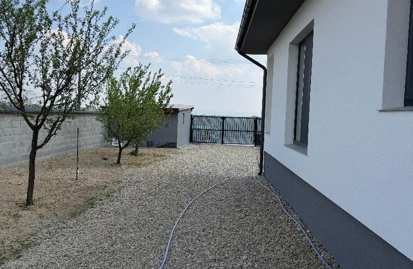 Casa noua in localitatea Carandeni - Poză 15