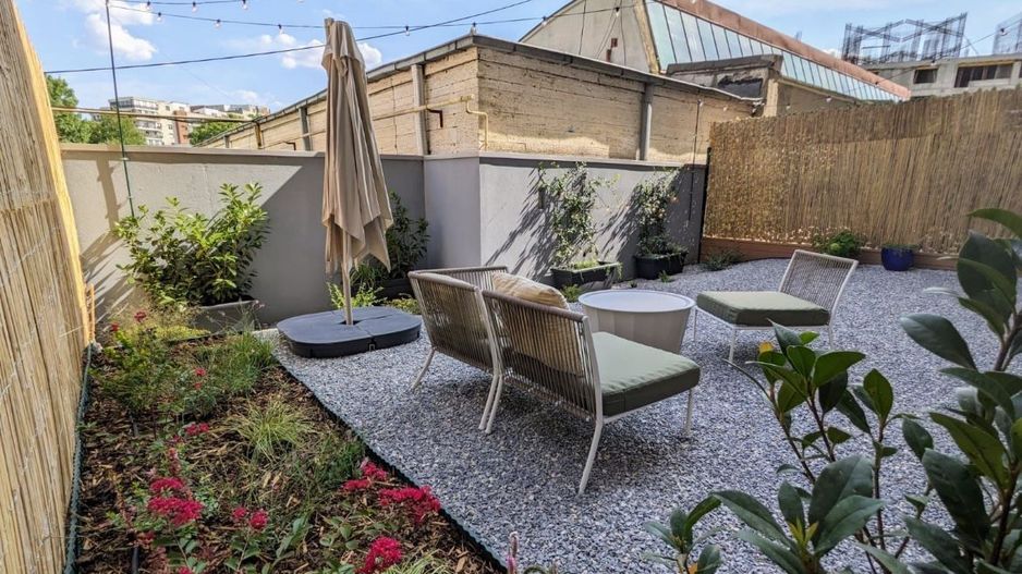 AP. 2 CAMERE BUCURESTII NOI - CURTE 52 MP, CENTRALA PROPRIE, PARCARE - Poză 2