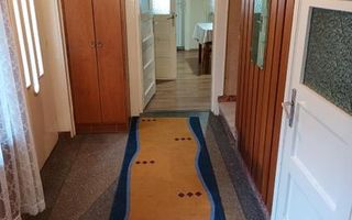 BRASADAS vinde casa cu etaj, 4 camere, central, acces cu masina. - Poză 11