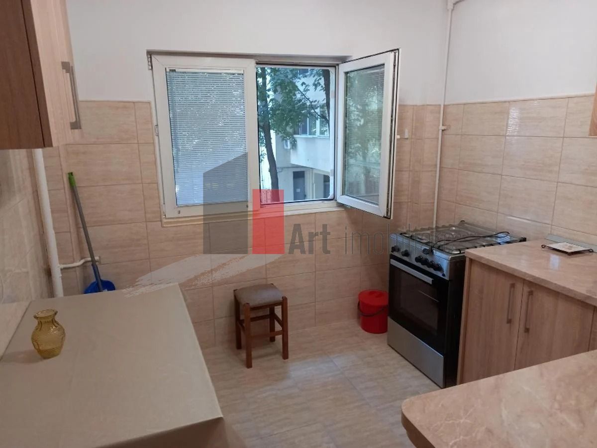 Apartament cu 3 camere de inchiriat in zona Turda (oferta!!!!) - Poză 4