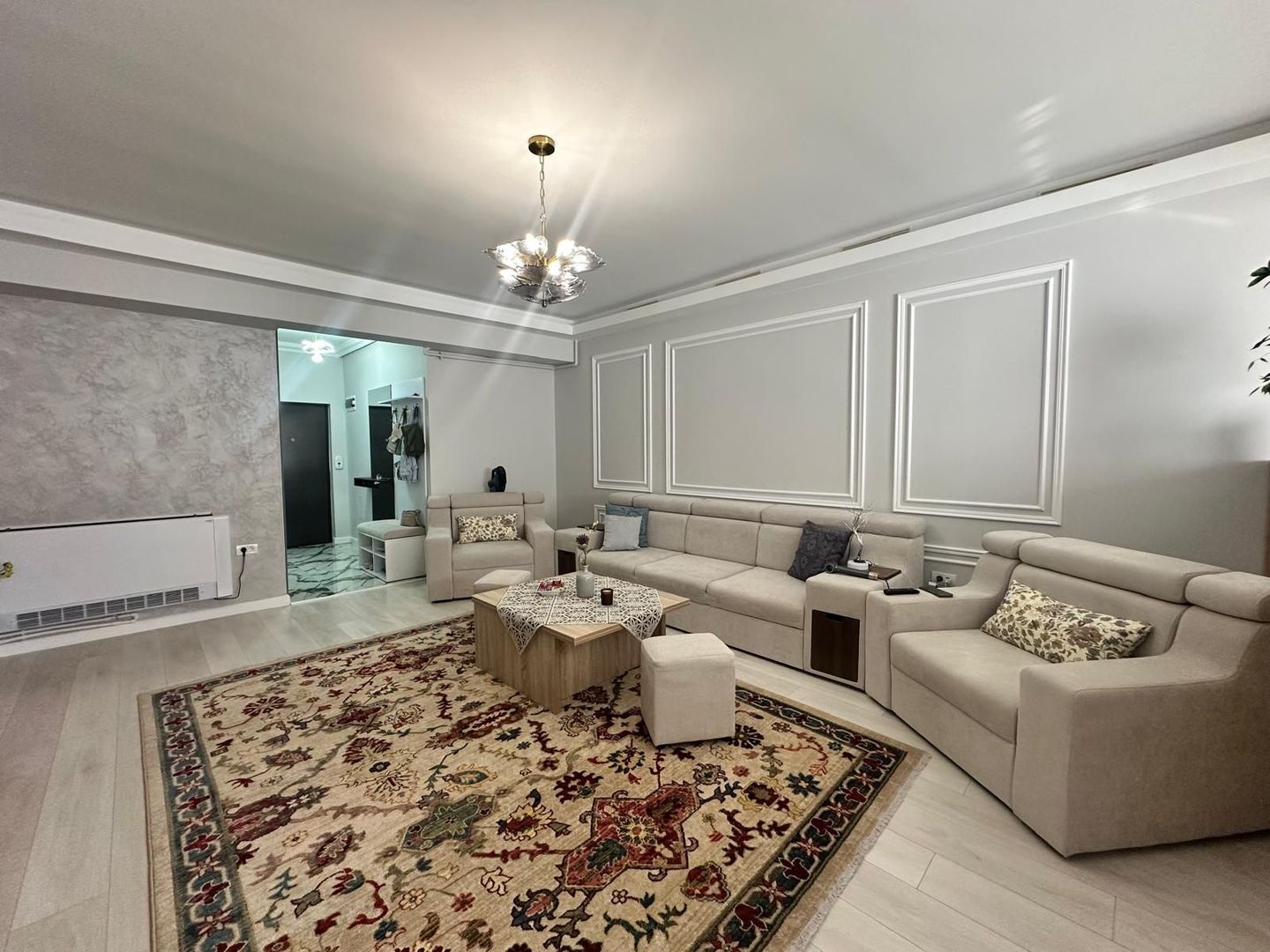 Apartament 3 camere de vanzare Zona Compozitorilor - Poză 3