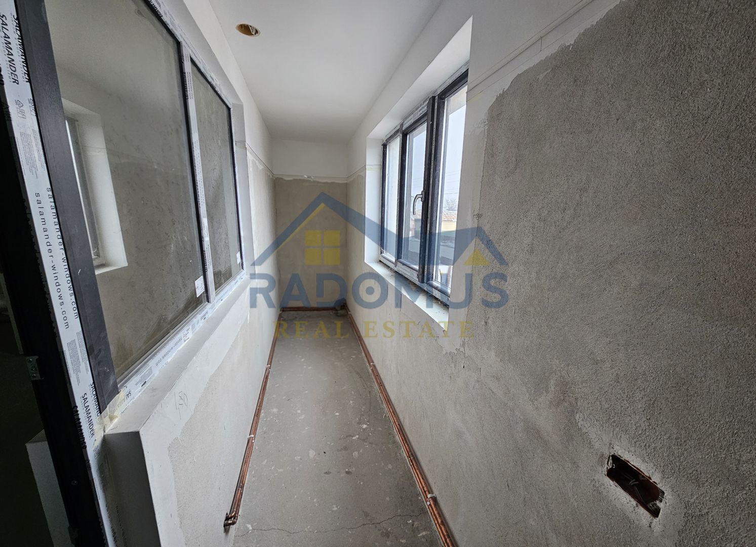 Vila Tătărani - 280 mp utili - 500 mp Teren - 8 Camere + 4 Băi - Poză 14