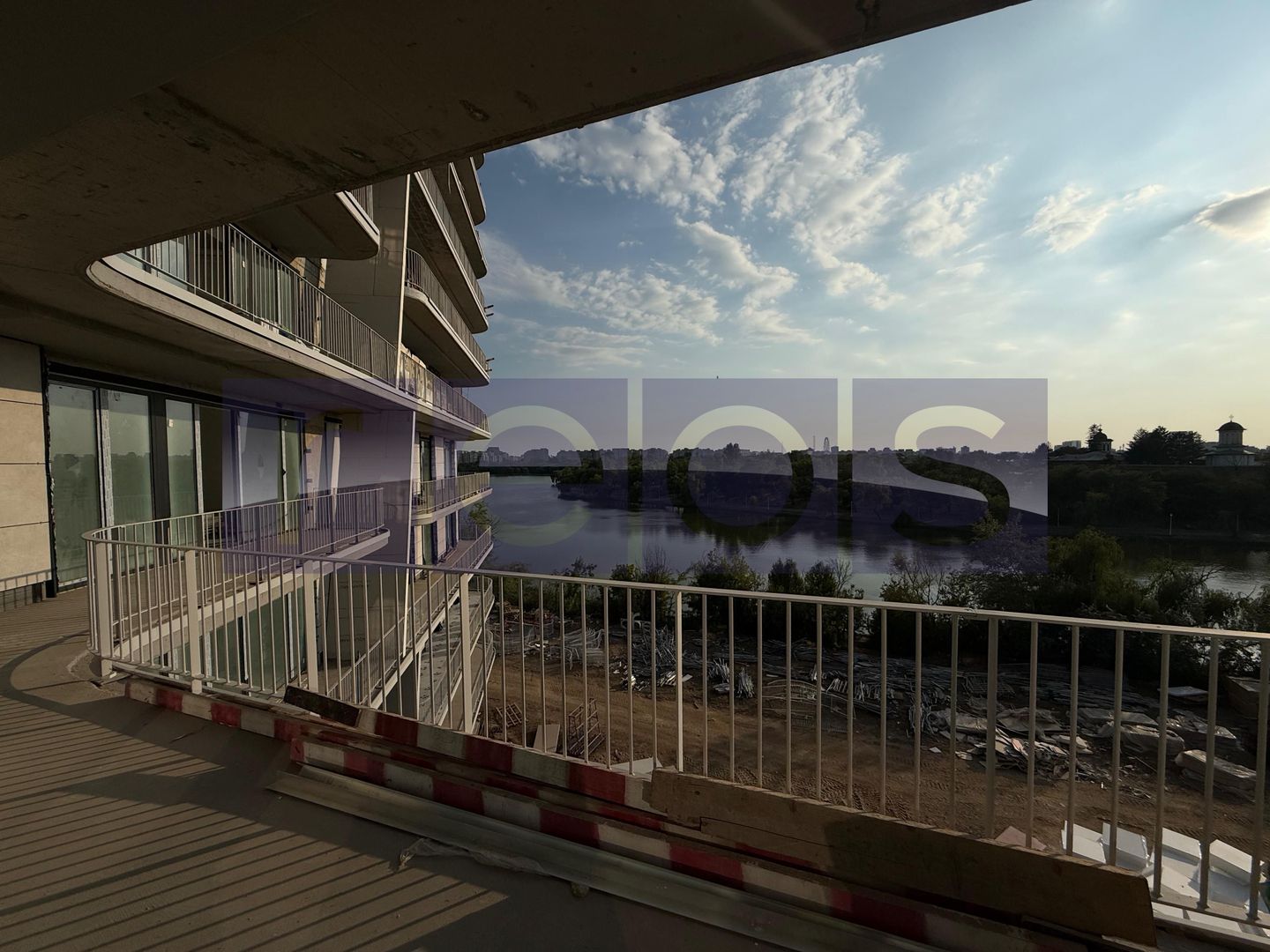 APARTAMENT 3 CAMERE DE VÂNZARE  VEDERE CATRE LAC  | ONE LAKE DISTRICT - Poză 1