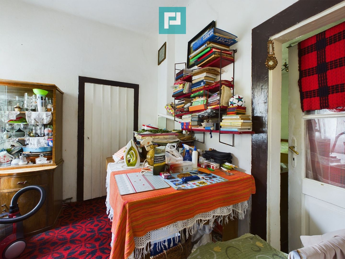 Apartament la casă cu 4 camere în Pârneava - Poză 10