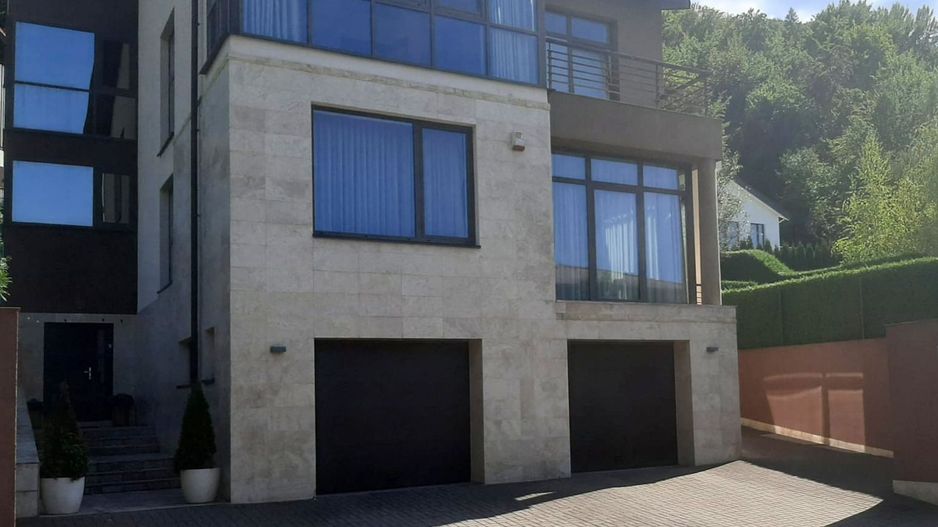 Vilă de lux cu vedere spectaculoasă spre Tâmpa  Green Valley zona Noua - Poză 1