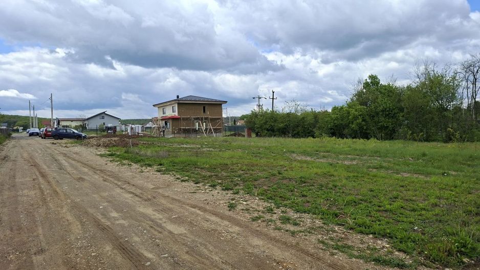 Teren 500 mp intravilan Smeura Stoenari - 4 loturi - Poză 1