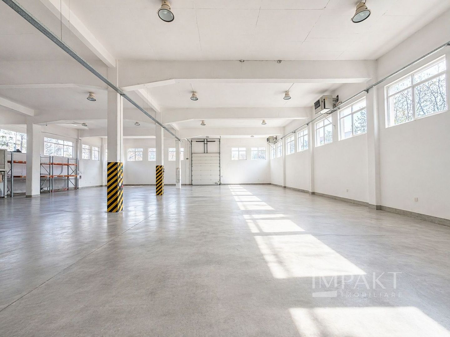 De vânzare showroom și hala depozitare -Buna Ziua - Poză 1