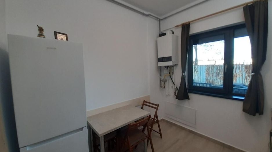 AP. 2 CAMERE- APARATORI, PARCARE, MASINA DE SPALAT VASE, METROU - Poză 5