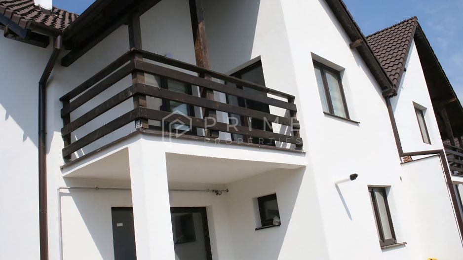 Casă tip duplex complet amenajată si mobilată | șemineu și garaj | - Poză 4