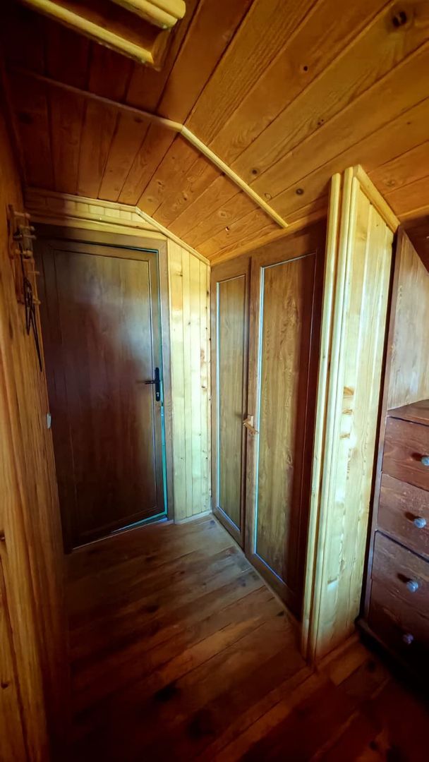 Casa / pensiune investitie sat Pestera, Moieciu, Bran - Poză 18