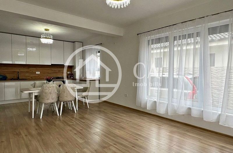 Casă de vânzare cu 4 camere în Santandrei, Bihor - Poză 4