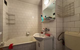 4 camere decomandate, etaj intermediar Piata Ion Mester - Poză 11