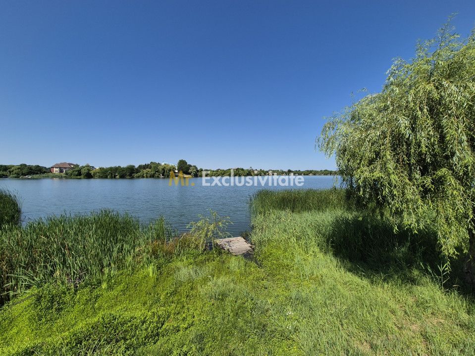 Priveliste spre lac! - Poză 9