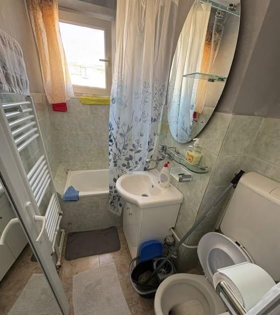 Inchiriez apartament in Micro 19, 2 camere semidecomandat - Poză 8