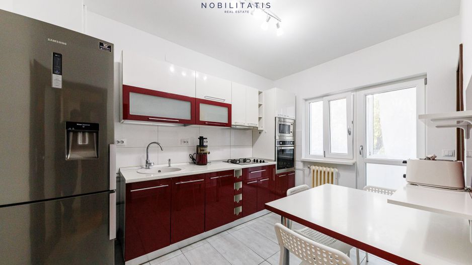 Un apartament cum rar găsești, în centrul orasului | 4 camere & 2 bai - Poză 11