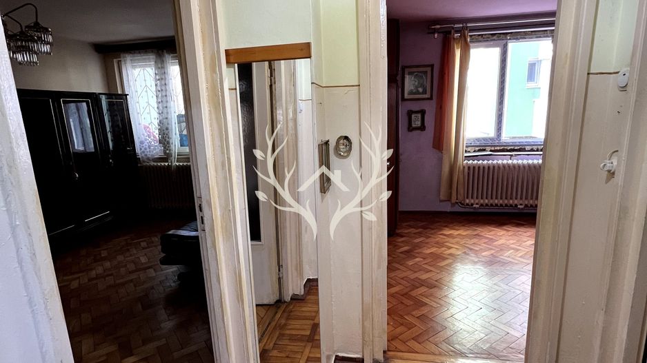 Apartament cu 2 camere decomandat, 50 mp pe Aleea Detunata Gheorgheni - Poză 9