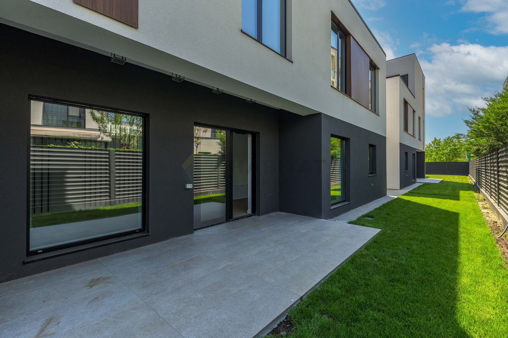 VILA IANCU NICOLAE, stil mediteranean, 5 dormitoare, 3 terase, gradina - Poză 17