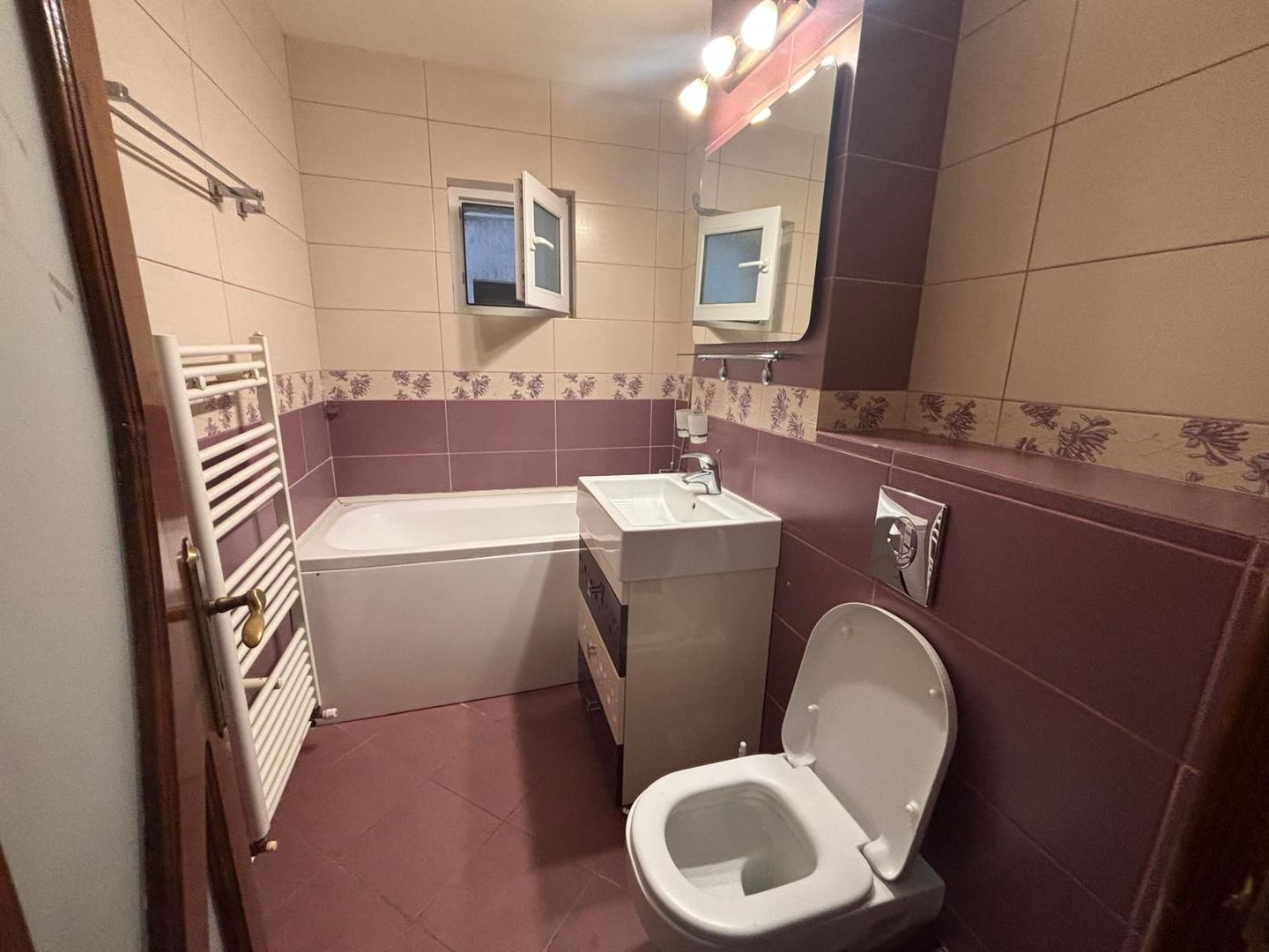 De inchiriat – Apartament 3 camere, 85 mp, partial mobilat - Poză 5