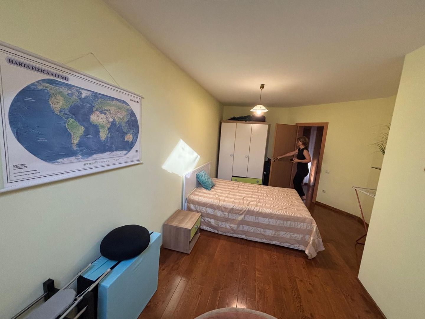 Vila deosebita aproape de padure - Poză 18