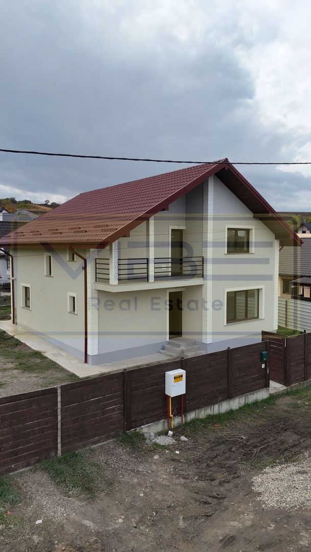 Vila 5 camere- teren 500mp- 140mp Miroslava- Cornesti - Poză 35