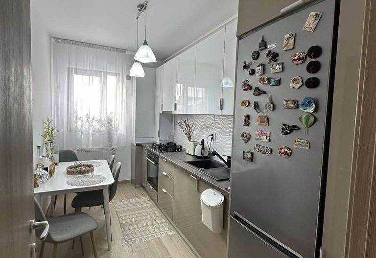 Apartament 2 camere de închiriat, metrou Pacii, decomandat, etaj 1 - Poză 3