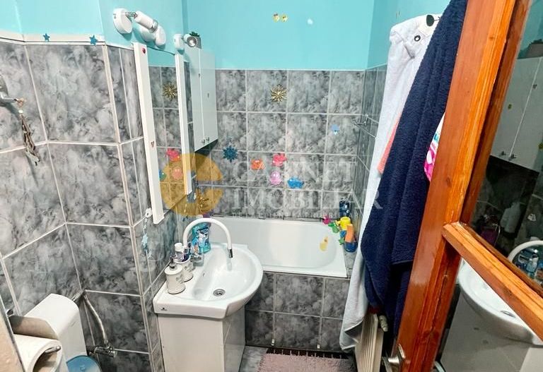 Etaj 2, apartament cu 3 camere, zona ZIMBRU - Alexandru Cel Bun - Poză 5