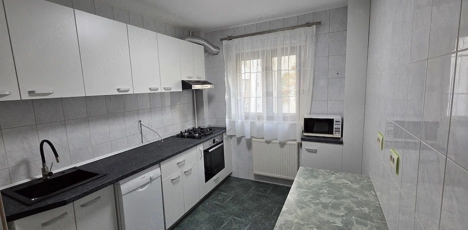 Apartament Turda // Barbu Lăutaru - Poză 1