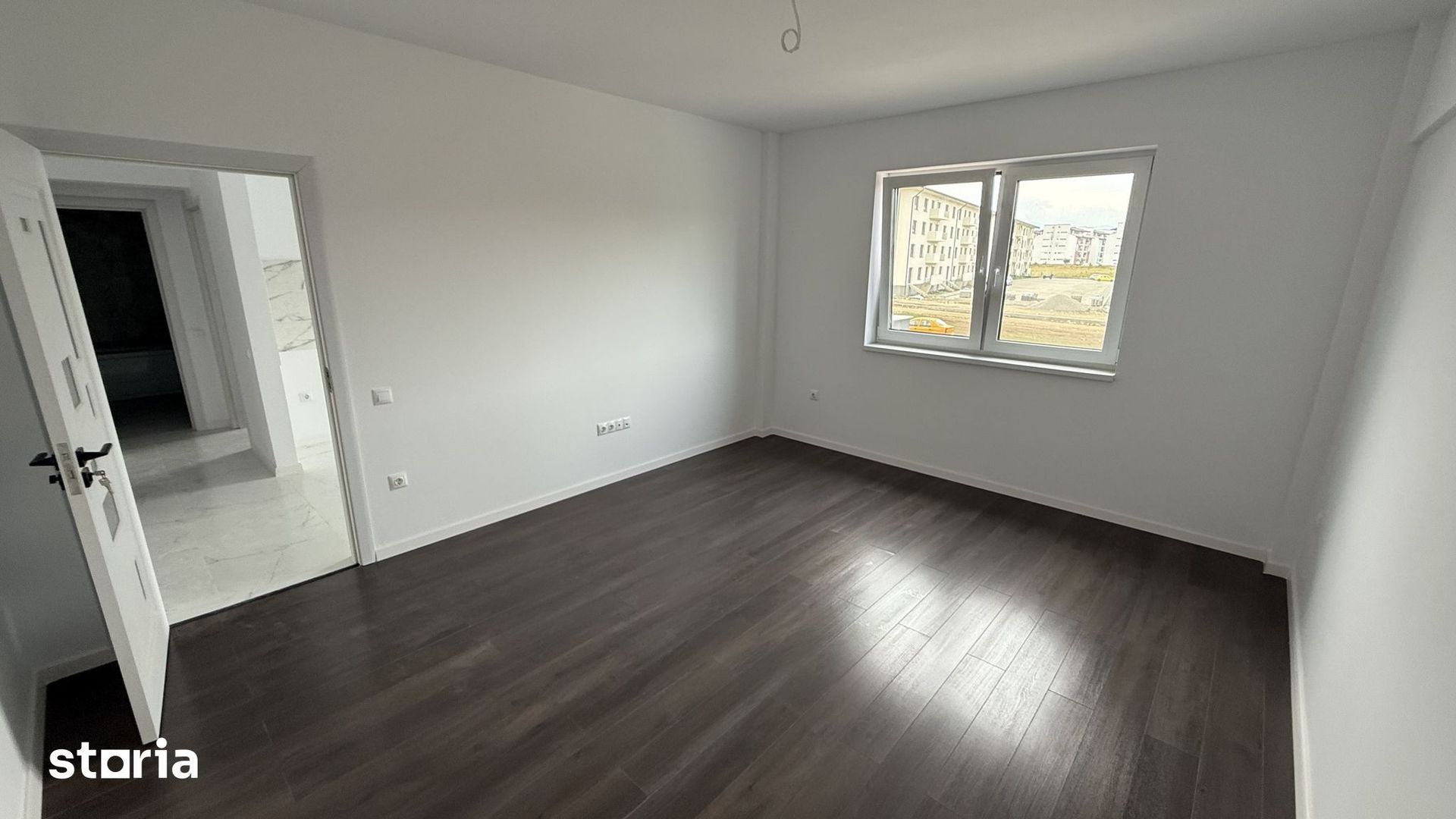Apartament cu 2 camere, decomandat, etaj1, zona Doamna Stanca - Poză 2