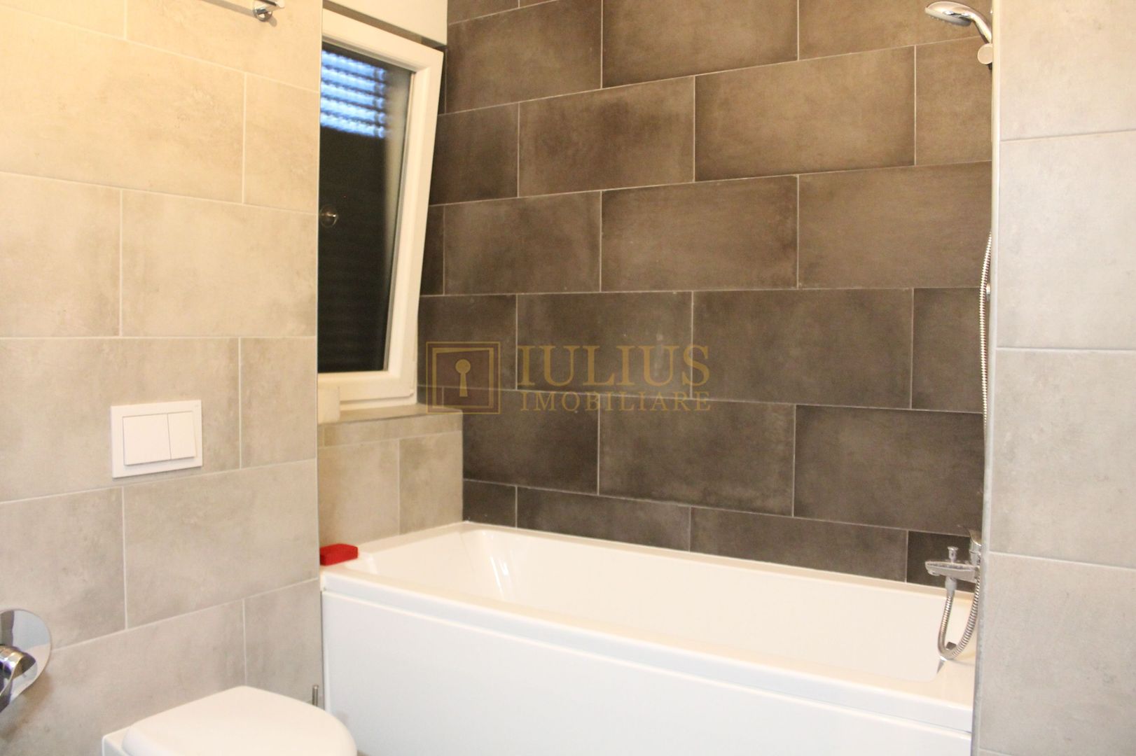 Apartament cu terasa la parter in complex, deosebit, zona linistita. - Poză 16