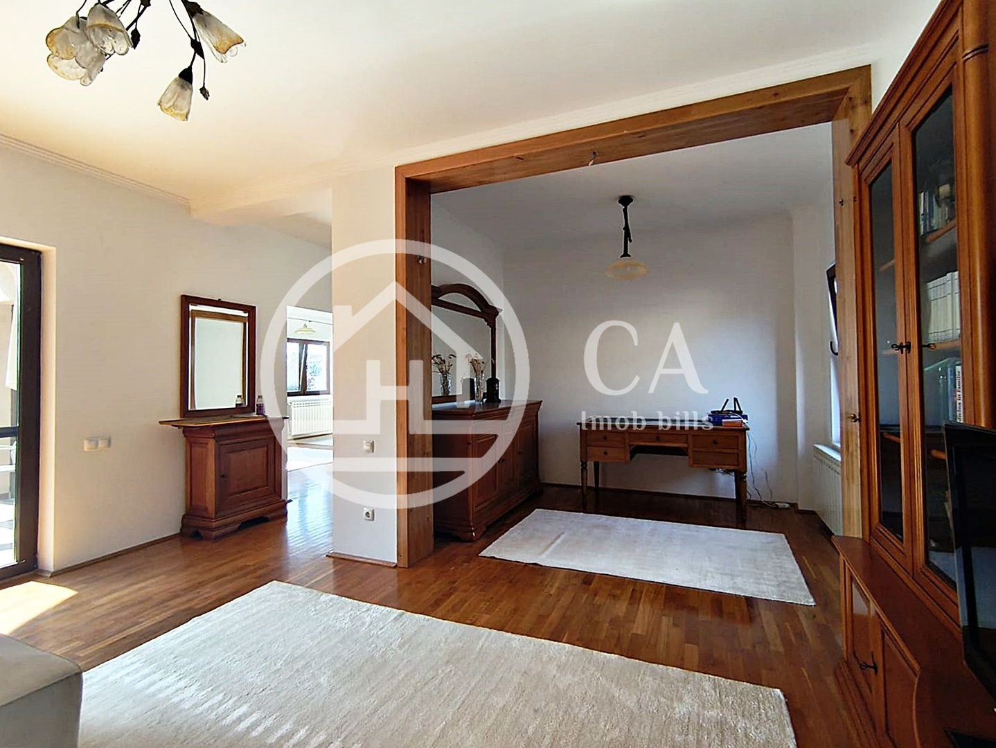 Casa de inchiriat cu 5 camere in cartier Viena, Oradea - Poză 2