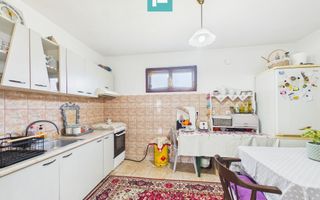 Casă cu 6 camere pe teren de 2029 mp – Miniş - Poză 11