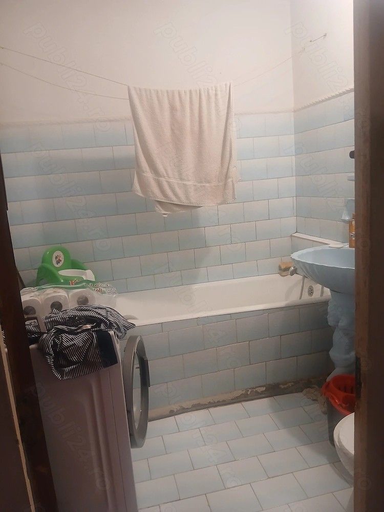 Vanzare Apartament 2 camere confort 1, 55 mp, balcon termopan, bloc 1983 -Rahova - Poză 3