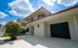 Casa Premium strada  Izvorului Oradea - Poză 3