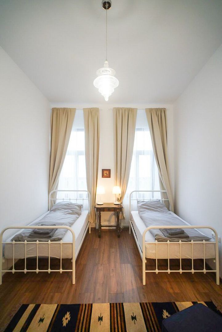 Apartament ultracentral, 2 dormitoare, 58 mp. 120 000 E. Comision 0. - Poză 8