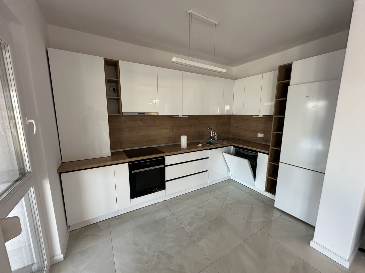 Duplex despărtit  prin garaj zona Ikea - Poză 2