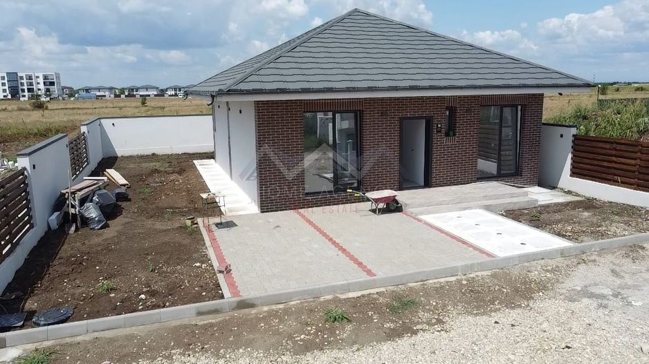 Case parter 300 mp curte Comision 0 - Poză 2