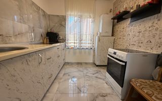 De Vanzare 2 Case In Curte Titulescu/Strada Crinului Teren 550MP - Poză 12