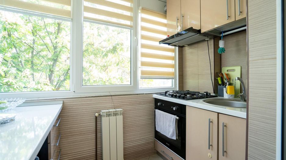 APARTAMENT CU 2 CAMERE DECOMANDAT ZONA ROGERIUS - Poză 6