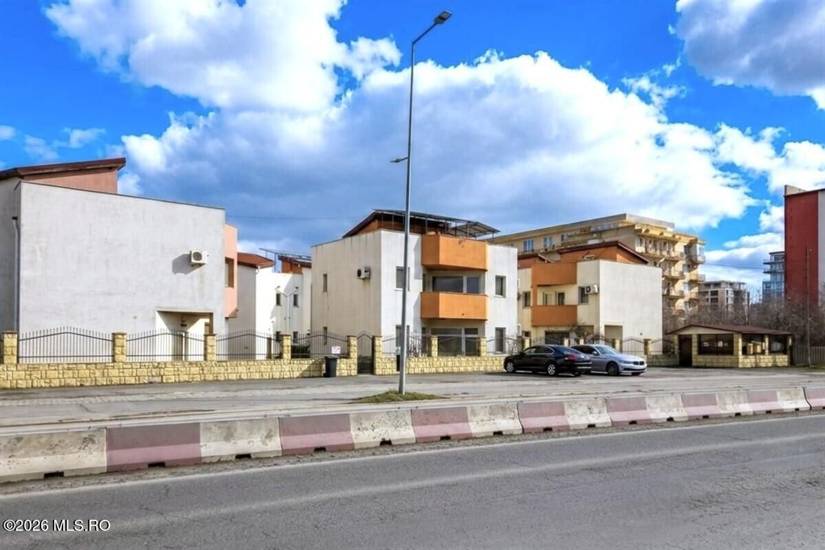 Mamaia Nord - Phoenicia Resort, casa de vacanta la mare, P+1E+Terasa! - Poză 20