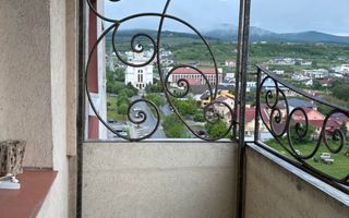 Apartament cu 3 camere de vanzare, zona Cetate - Poză 8