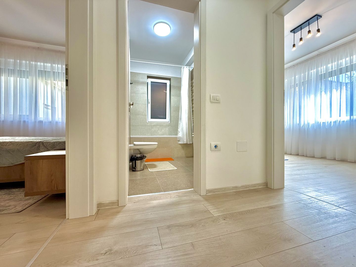 De închiriat apartament 3 camere cu gradină în Dumbrăvița - Poză 8