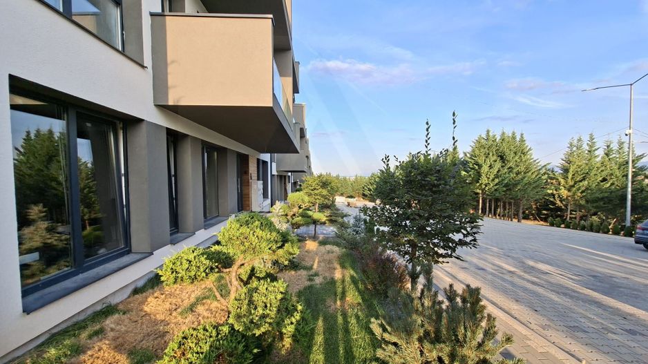 Apartament premium 49.7 mp utili 2 camere si curte 50 mp in Da Vinci - Poză 11